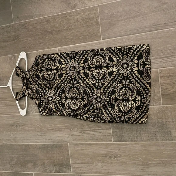 Gold sequin mini dress - Picture 2 of 3